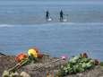 Bloemen en gedichten: Scheveningen herdenkt de vijf omgekomen surfers 