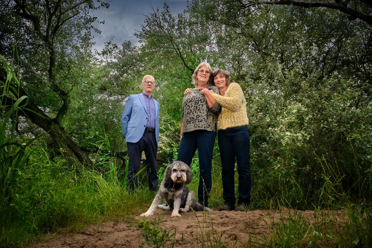 Dick Duijves  (l) met Bep Zwerus en Ulrike Goerisch. Beeld Mark Kohn
