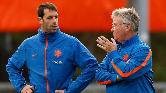 Guus Hiddink moet bij PSV klankbord voor Ruud van Nistelrooy worden