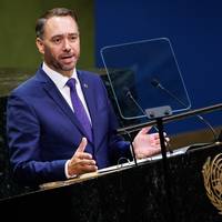 Minister Prévot noemt Verenigde Naties ‘gemeenschappelijk kompas’ in wereld van oorlog en crisis • België en Rwanda herstellen diplomatieke relaties