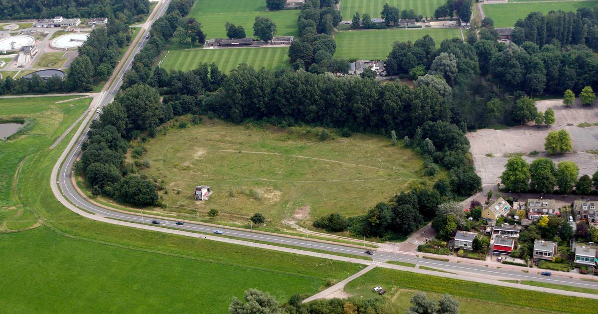 Lage bebouwing op plek van oude kunstijsbaan Deventer