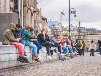 Maakt een bubbel van vier of tien écht een verschil? “Waar jongeren mee zitten is het gebrek aan verbinding”