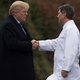 Trump ontslaat minister en vervangt hem door Witte Huis-arts