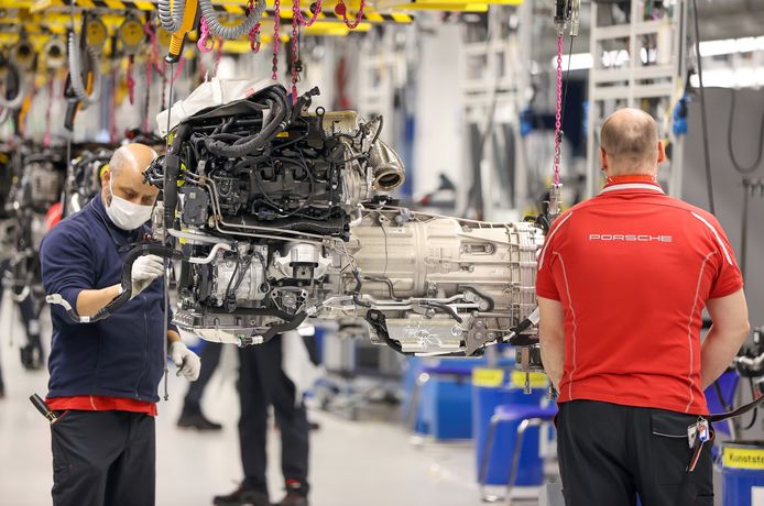 Het uitfaseren van benzine- en diesel auto’s is een hoeksteen van het Europees klimaatbeleid.