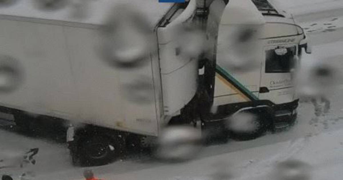 Ochtend vol files in Brabant door sneeuwval en ongelukken, vooral drukte rondom Eindhoven - Eindhovens Dagblad.