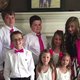 Vrouw adopteert de 6 kinderen van haar overleden vriendin