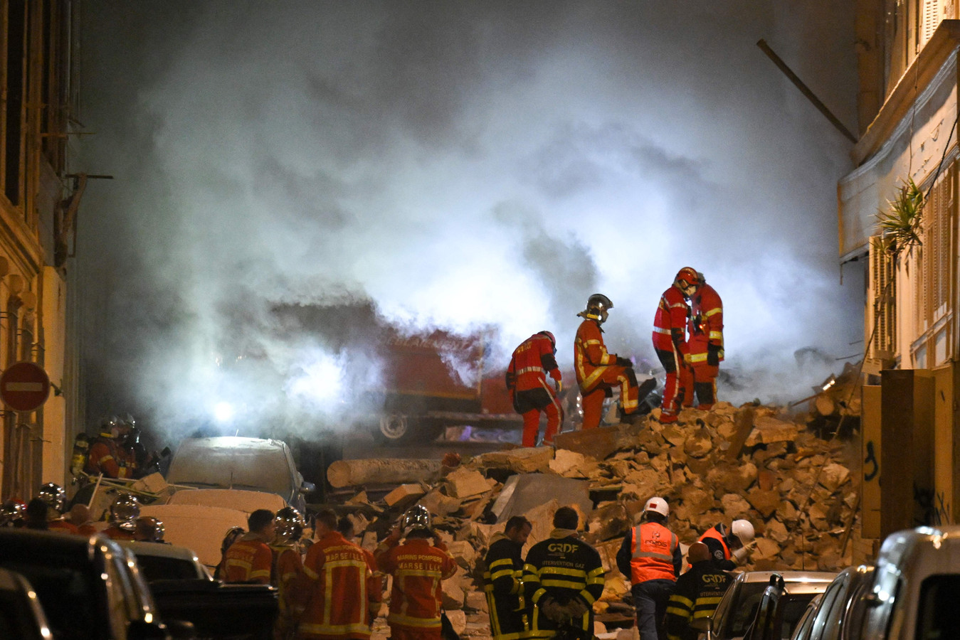 Un immeuble s’effondre à Marseille: “Il y a entre quatre et une dizaine de personnes sous les décombres” ?appId=21791a8992982cd8da851550a453bd7f&quality=0