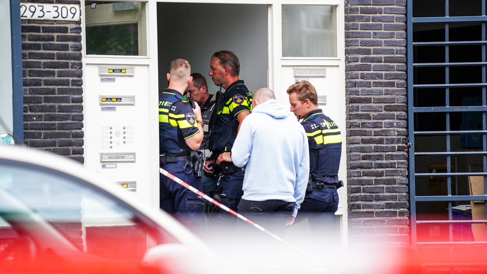 Gezinsdrama In Rotterdam-Noord: Moeder Van Drie Kinderen Dood En Vader  Aangehouden | Foto | Destentor.Nl