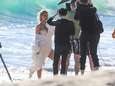 Het is zover: Kim Kardashian gaat vollédig naakt in deze strandfotoshoot 