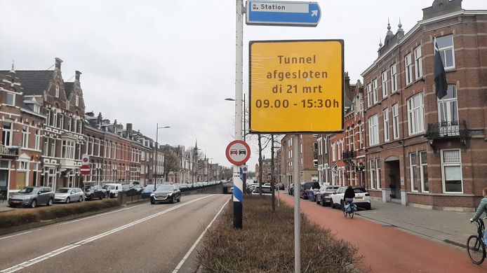 De stationstunnel in Den Bosch gaat dinsdag voor een groot deel van de dag dicht.