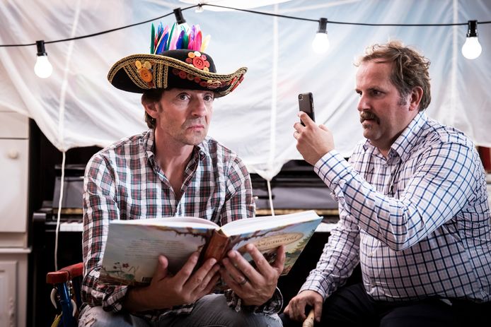 Koen Wauters & Tom Audenaert in het tweede seizoen van 'De luizenmoeder'
