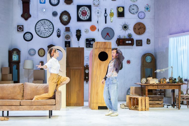 Romie Estèves en Peter Gijsbertsen in L'heure espagnole. Beeld Joost Milde