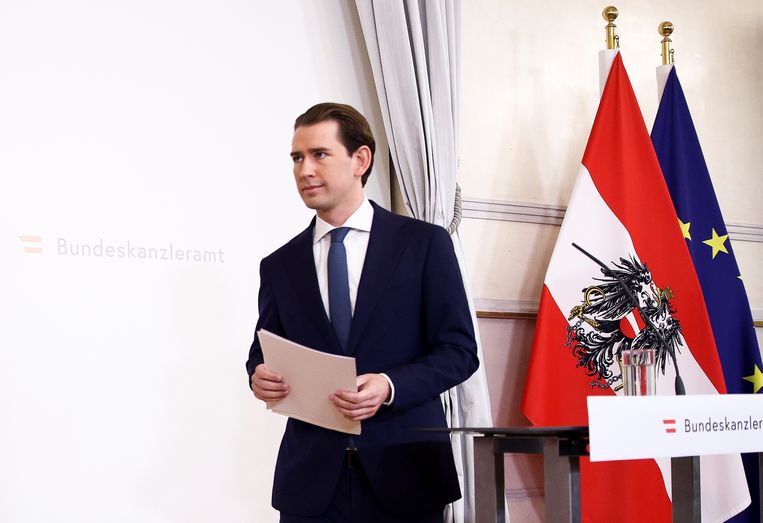 Sebastian Kurz stapt op als kanselier, maar blijft in het parlement. Beeld REUTERS