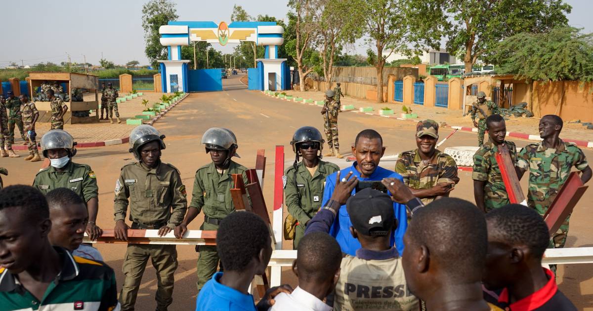 Il consiglio militare nigeriano concede all’ambasciatore francese 48 ore per lasciare il Paese |  al di fuori