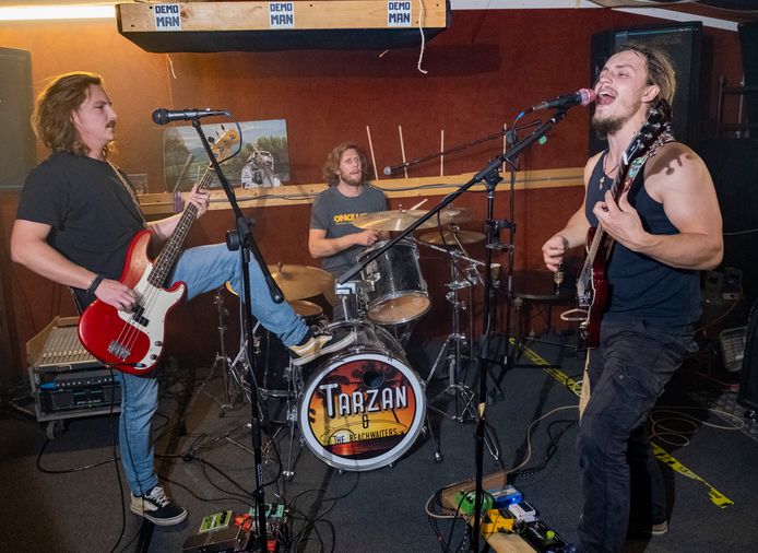 De Zeeuwse band Tarzan & the Beachwaiters (hier op archiefbeeld) staat ook op de Spotify playlist.