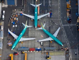 Boeing maakt miljard per maand verlies door debacle met 737 Max, expert adviseert: “Verander naam van toestel”