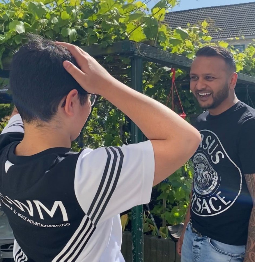 Arend leefde ooit op straat, nu geeft hij weg aan