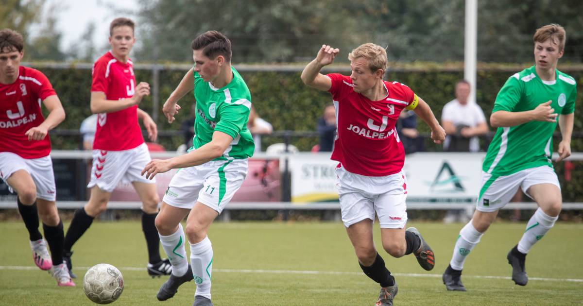 SDS'55 incasseert eerste nederlaag bij WZC Wapenveld ondanks droomstart en twee goals Roelofsen - De