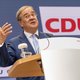 Duitsers verbaasd over optimisme Laschet na historisch verlies. ‘Denk dat hij biertje te veel op had’