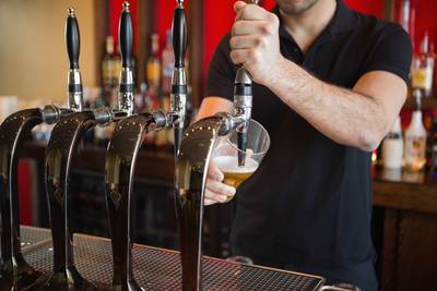 Twist om Budels Bier in sportcomplex Zuiderpoort Budel