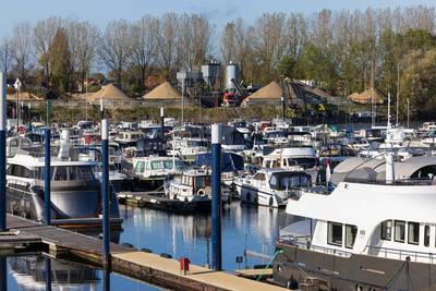 Inwoners ongerust dat zandbedrijven Kerkdriel naar de Maas bij Hedel komen