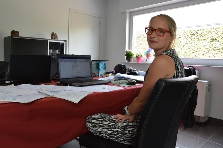 Fauve 21 Draagt Thesis Op Aan Vermoorde Leerkracht Aurore Gent In De Buurt Hln