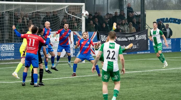 Dante Walen De Keyser scoorde de 0-1 met een weergaloze omhaal.