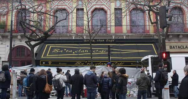 Oproep Van 36 000 Fransen Geef Held Bataclan Paspoort Buitenland Ed Nl