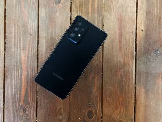 REVIEW. Samsung Galaxy A53 haalt het met de hakken over de sloot en dat is een jammere zaak