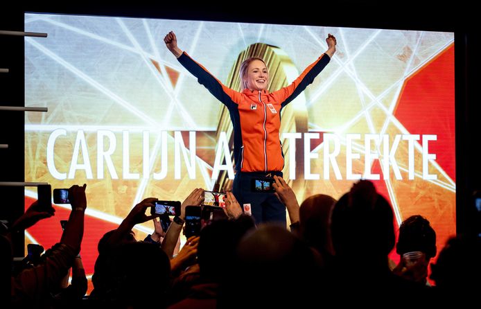 Carlijn Achtereekte wordt gehuldigd in het Holland Heineken House voor het behalen van de gouden medaille op de 3000m vrouwen tijdens de Olympische Winterspelen van Pyeongchang.