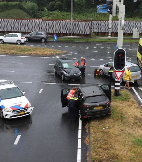 Meerdere gewonden bij botsing tussen auto’s op N209 in Zoetermeer