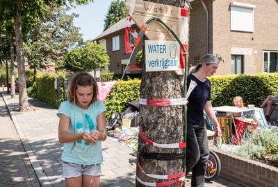 Heet? Op de Vakantiejaarmarkt in Mill moet je niet zeuren over het weer