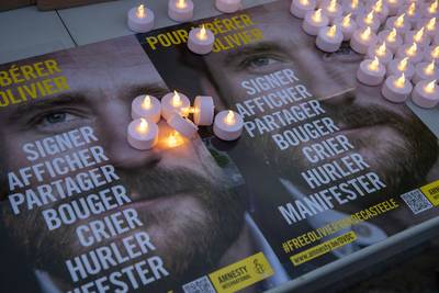 Veillées en soutien à Olivier Vandecasteele à Tournai et Bruxelles: “Un otage innocent pris dans un sale chantage”