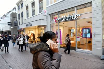 T-Mobile trekt meer klanten in Nederland