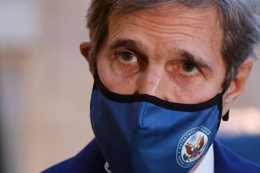 De Amerikaanse klimaatgezant John Kerry bracht onlangs een bezoek aan Shanghai, waar hij de gezamenlijke inspanningen besprak die de VS en China willen doen om klimaatverandering tegen te gaan.