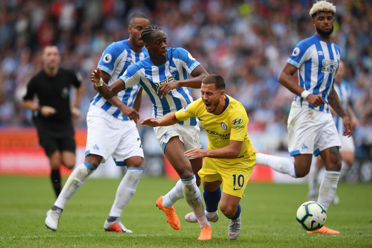 Het is maar de vraag of de Nederlandse voetballer Terence Kongolo in Engeland had kunnen spelen wanneer het voorgestelde toelatingsbeleid van de FA van kracht was geweest. Beeld Getty Images