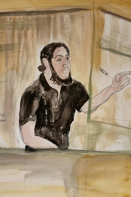 Un premier enquêteur à la barre déjà interrompu par Abdeslam: “Si vous continuez, vous allez sortir!”