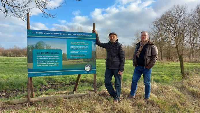 Voorzitter Gust Sels en Dirk Van Troy van De Zwarte Specht.
