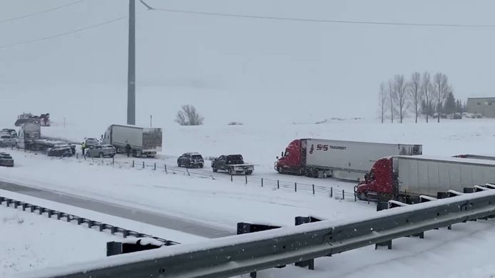 Kettingbotsing met 50 auto's op Amerikaanse snelweg