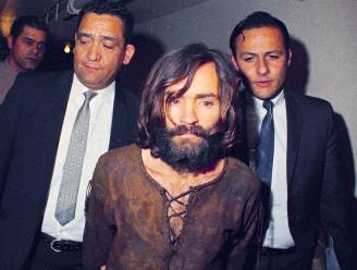 “Ik doe het werk van de duivel”: hoe de Manson Family met bloederige moorden een rassenoorlog wilde ontketenen