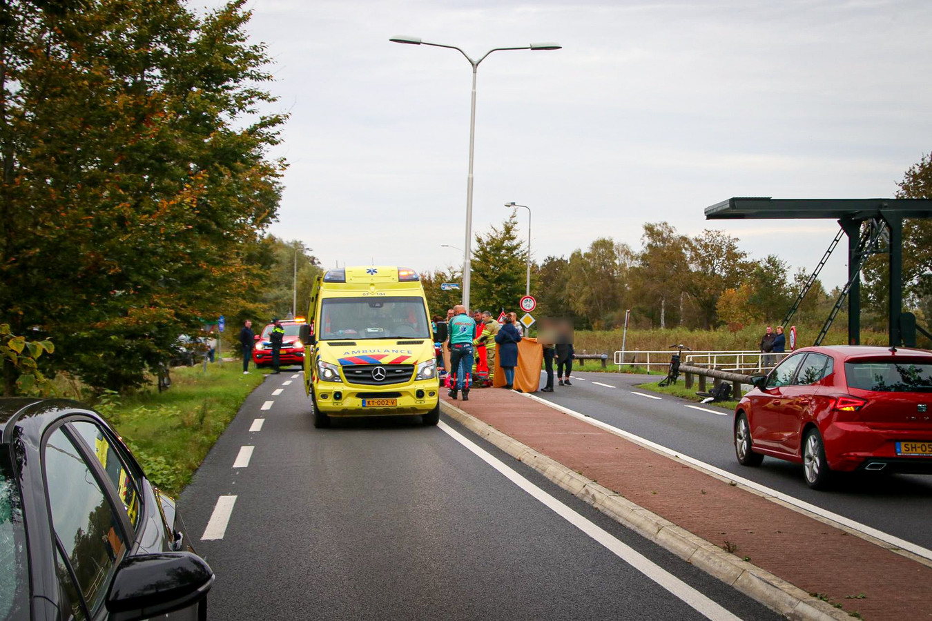 In Laag-Soeren overleed een 79-jarige vrouw na een ernstig ongeluk aan de N786