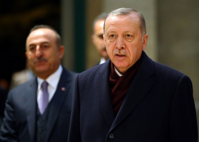 Le président turc Recep Tayyip Erdogan et son ministre des Affaires étrangères Mevlut Cavusoglu