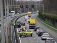 Vanwege het ongeval op de A1 bij Terschuur was slechts één rijstrook beschikbaar.