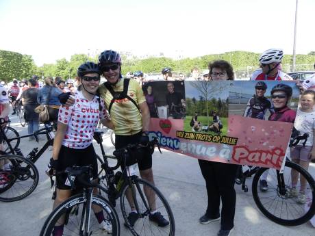 Vader en dochter Derksen Twents koningskoppel in Cycle Paris: ‘We droegen een heftig verhaal met ons mee’