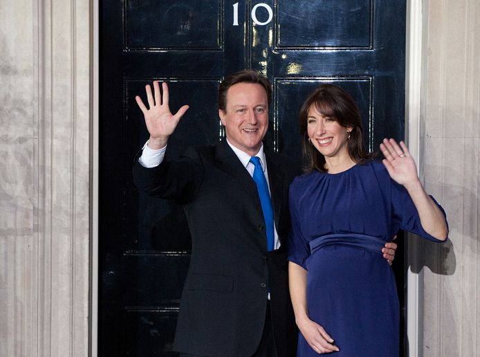David Cameron en zijn vrouw: de eerste baasjes van Larry.