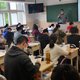 In China mogen tieners — met mondkapje — eindelijk weer naar school. ‘Fantastisch!’