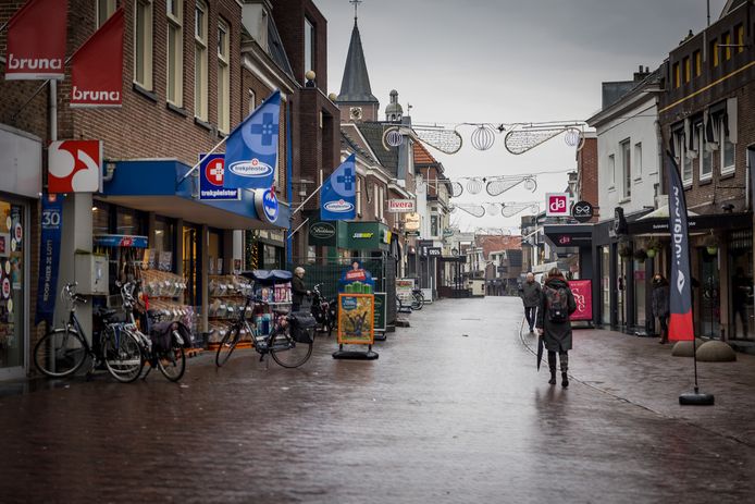 Vlak voor kerst waren de winkelstraten in Hardenberg nog uitgestorven, dat zou nu wel eens kunnen veranderen.