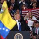Trump waarschuwt leger Venezuela de Amerikaanse noodhulp niet langer te blokkeren