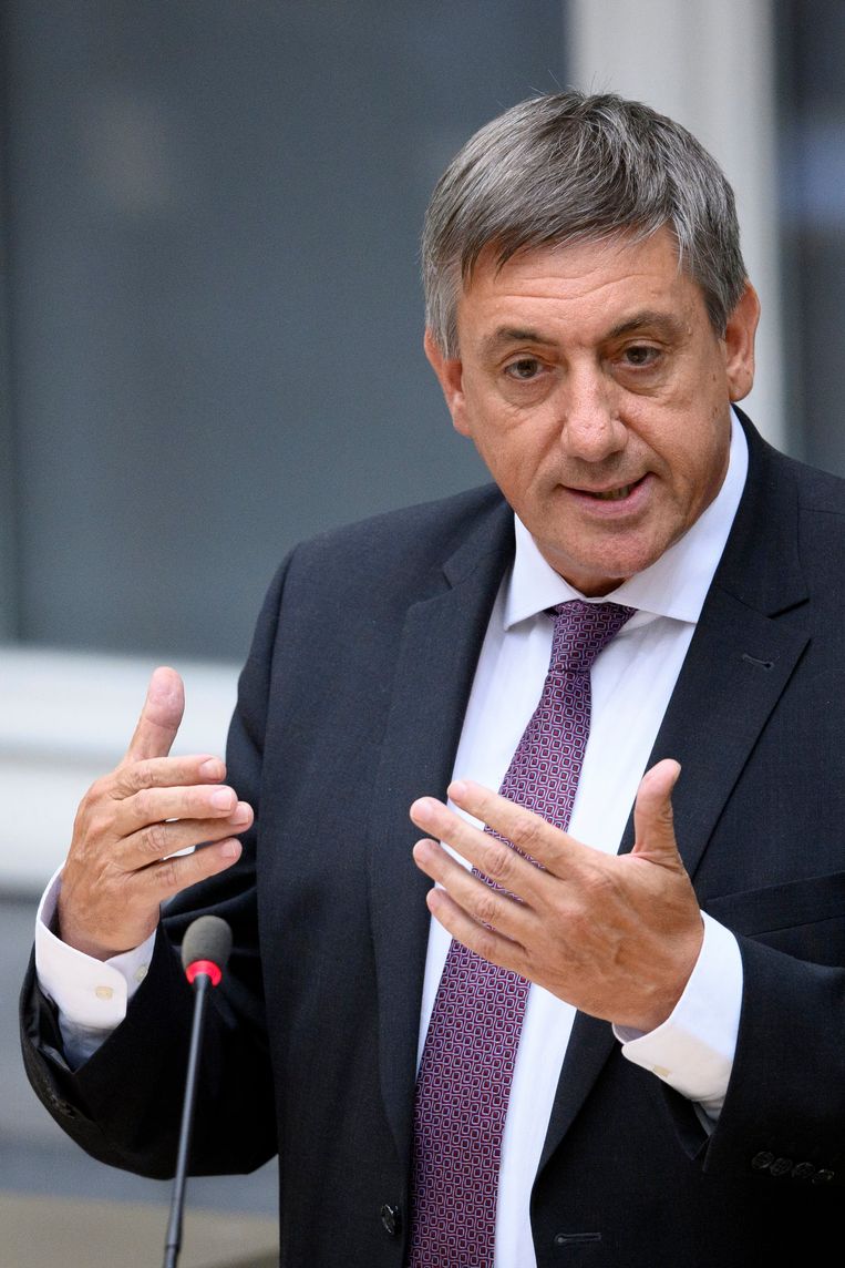 Vlaams minister-president (N-VA) Jan Jambon kreeg na de terreurcrisis in 2016 nu de coronacrisis op zijn bord. Beeld Photo News