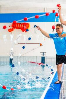 Zwembaden in Woerden voor één jaar ‘gered’ door 270.000 euro van gemeente: ‘Hoe gaat het daarna?’ 
